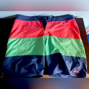 Vineyard vines big and tall 42 board shorts